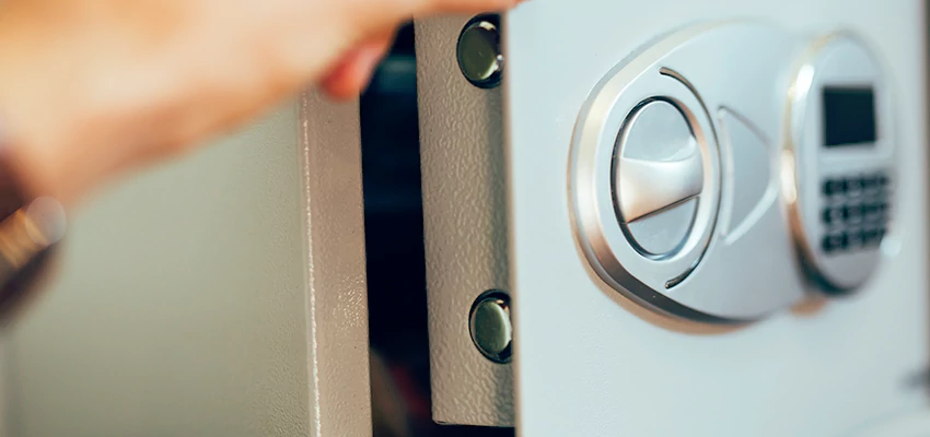 Fingerprint Safe Openers in Winter Gardens, CA
